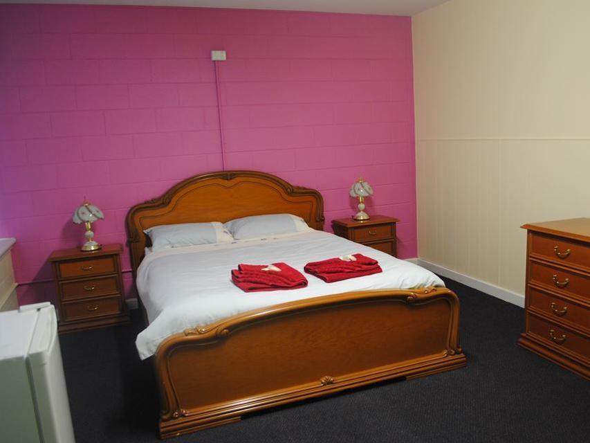 Port Adelaide Backpackers Hostel Екстериор снимка