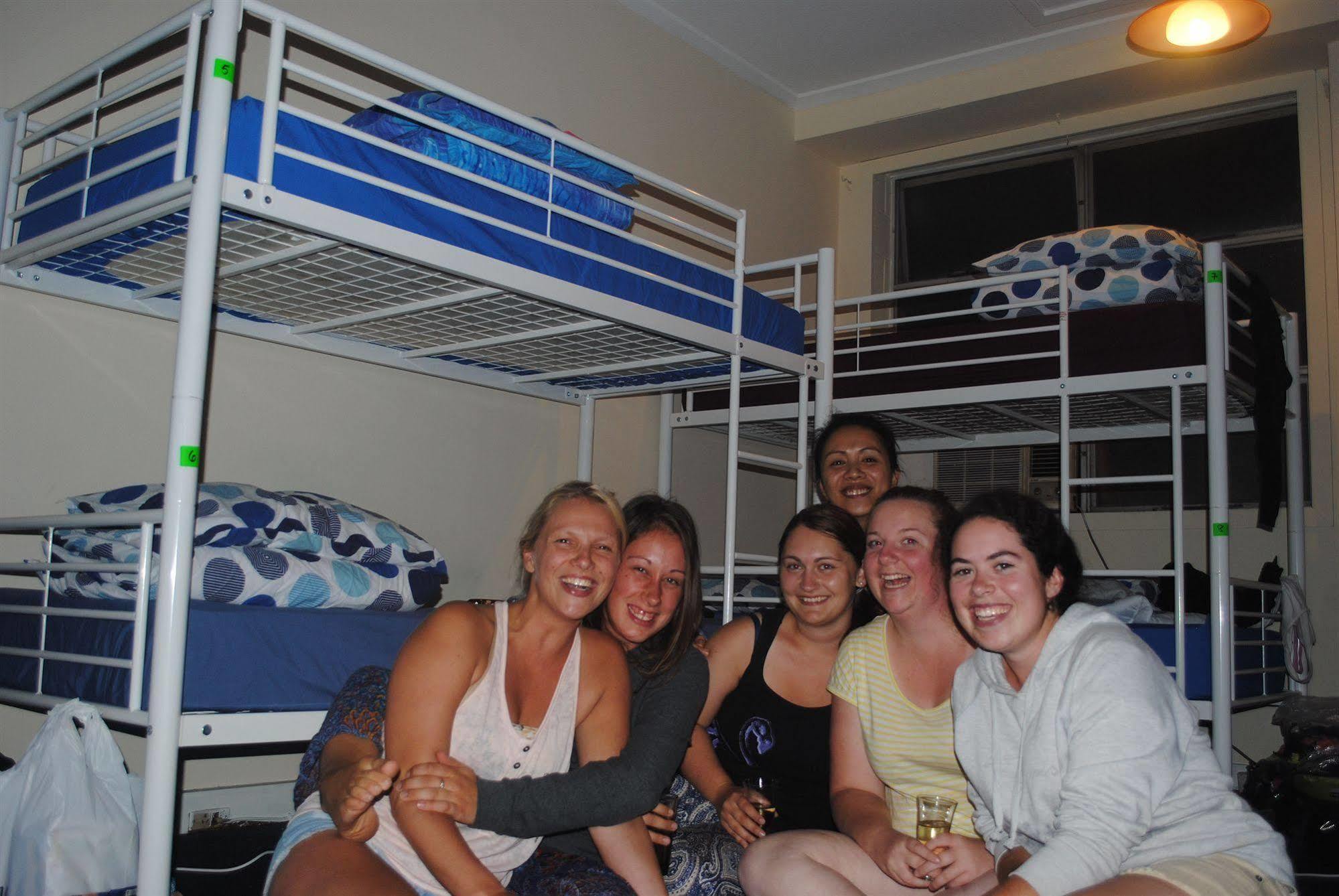 Port Adelaide Backpackers Hostel Екстериор снимка