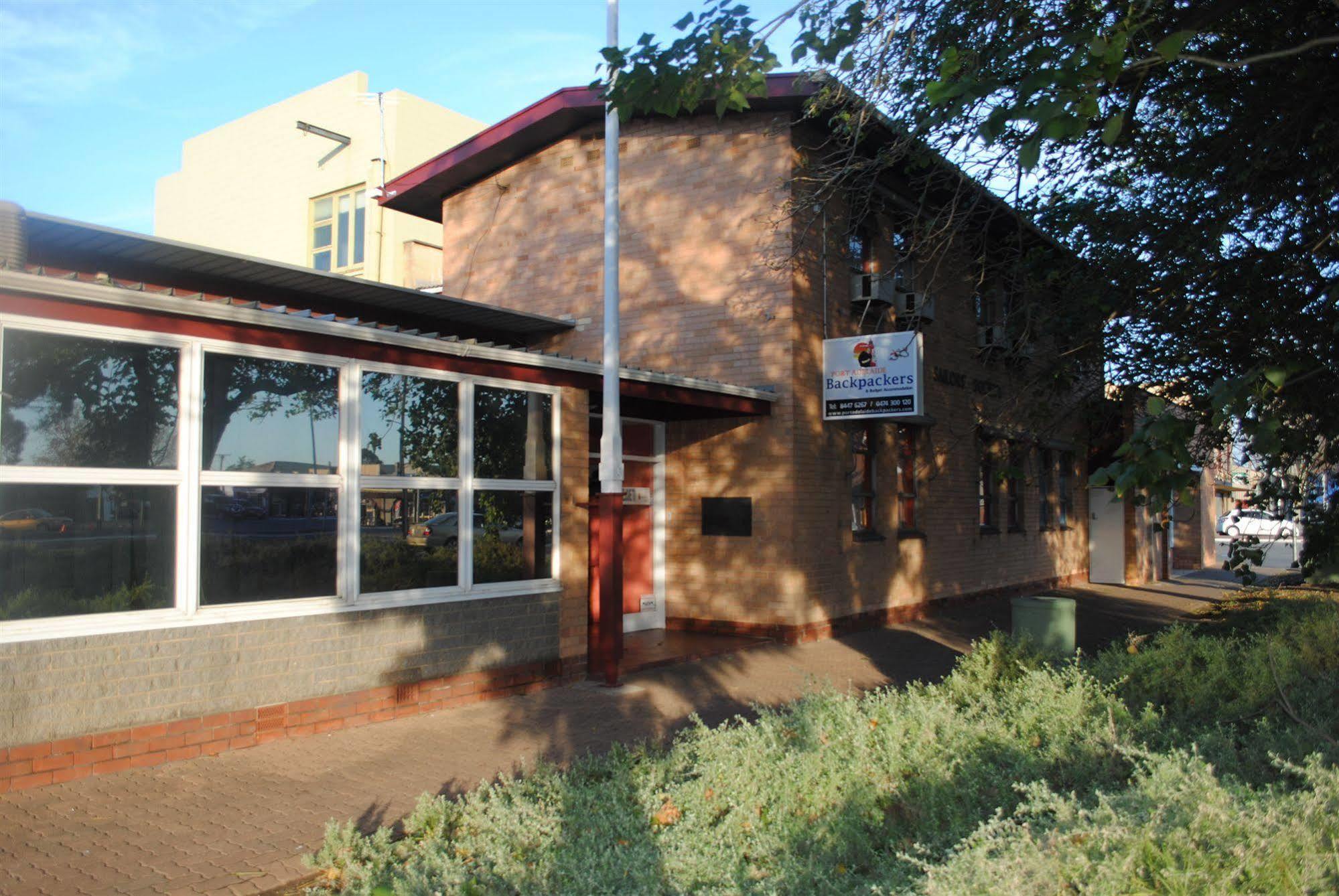 Port Adelaide Backpackers Hostel Екстериор снимка