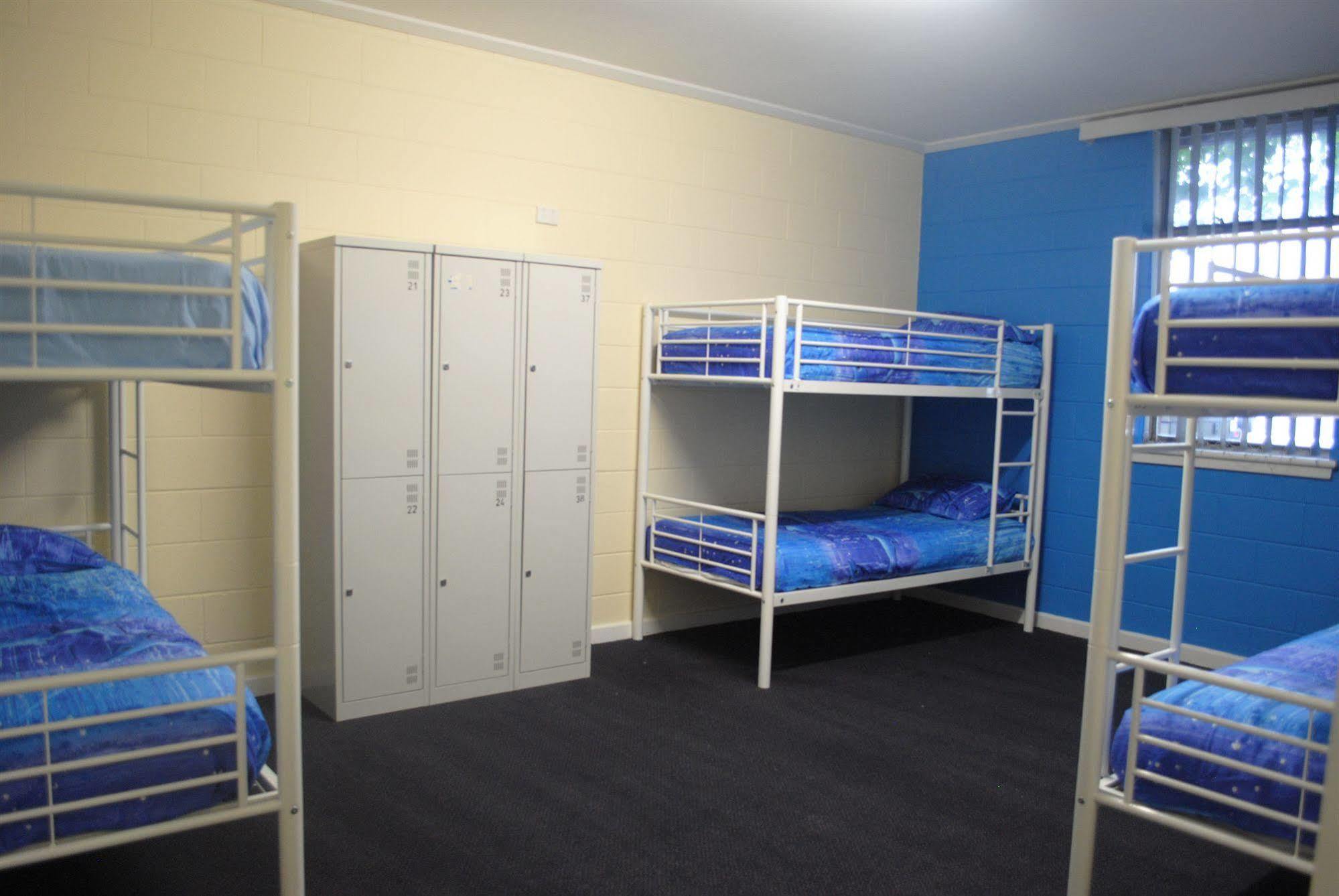 Port Adelaide Backpackers Hostel Екстериор снимка